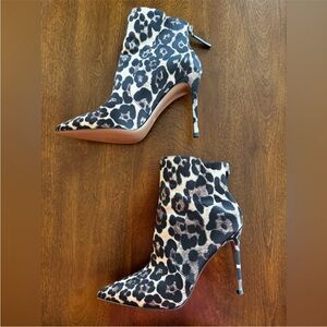 NWT Veronica Beard Leopard Booties